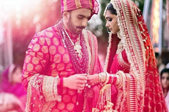 ऐसे हुई दीपवीर की आनंद कारज रस्म, सामने आई फेरों की तस्वीरें