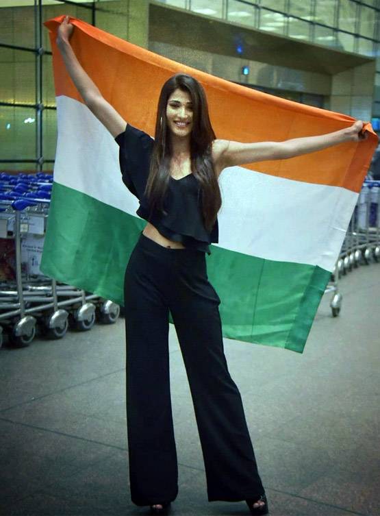 मिस यूनिवर्स में पहुंचीं नेहल का बॉलीवुड नहीं, IAS बनना है सपना