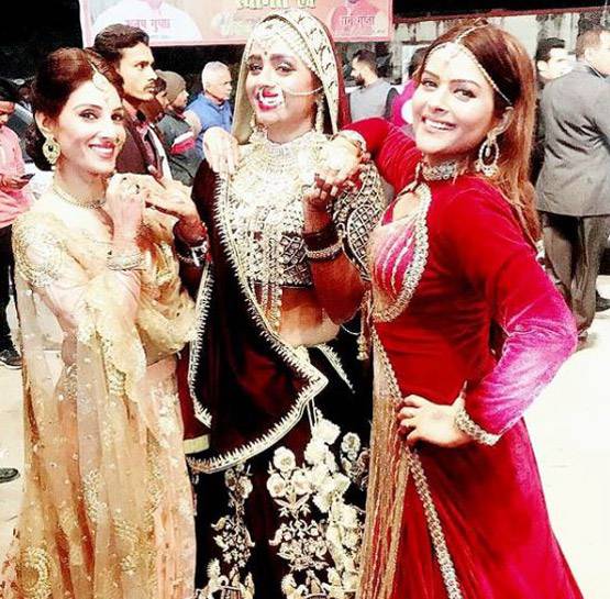 एक्ट्रेस ने मुंबई में की शादी, UP के लखीमपुर खीरी में दिया रिसेप्शन