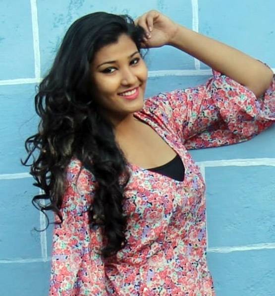 मिस यूनिवर्स में पहुंचीं नेहल का बॉलीवुड नहीं, IAS बनना है सपना