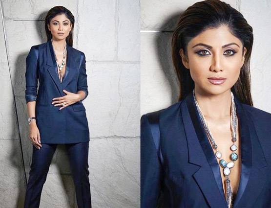 Photos: रेड साड़ी में शिल्पा शेट्टी का ग्लैमरस लुक वायरल