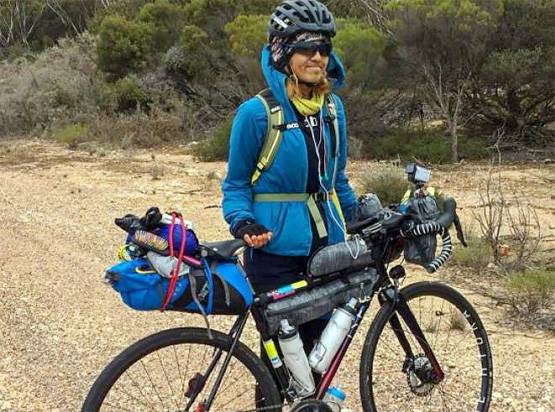 कौन है साइकिल से 14 देश घूमने वाली ये लड़की? जिसकी PM ने की तारीफ