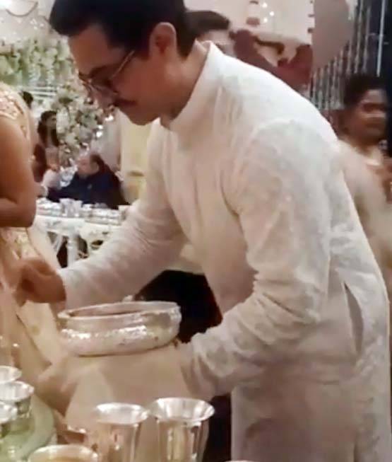 अमिताभ ही नहीं, इन स्टार्स ने भी ईशा अंबानी की शादी में परोसा खाना