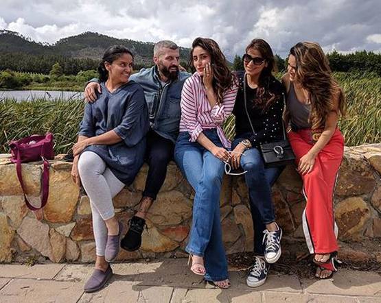 केप टाउन में Beach पर सैफ-करीना संग तैमूर का फन टाइम