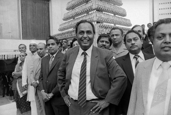 33 साल पहले जब नीता बनी थीं मुकेश अंबानी की दुल्हन, देखें तस्वीरें