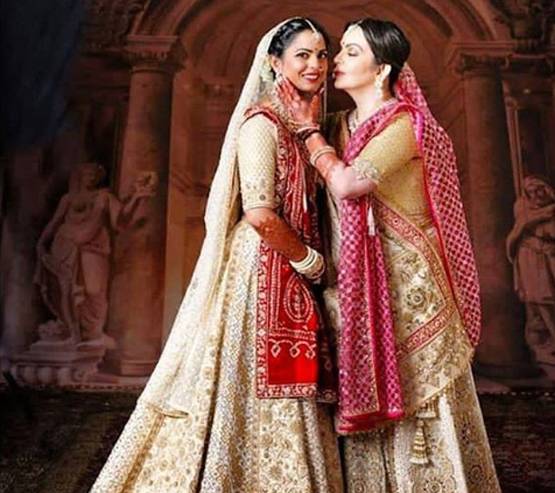 33 साल पहले जब नीता बनी थीं मुकेश अंबानी की दुल्हन, देखें तस्वीरें