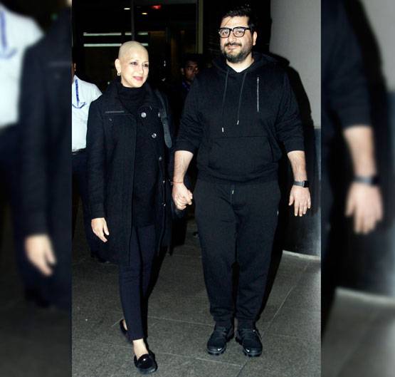 5 महीने बाद अमेरिका से भारत लौटीं सोनाली, कैंसर से जंग जारी