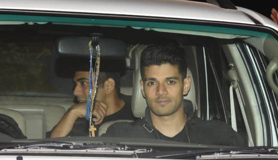 Salman Khan Birthday: दबंग खान की पार्टी में पहुंचे ये सेलेब्स