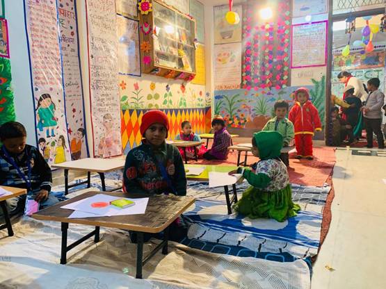 प्राइवेट स्कूलों जैसे हैं दिल्ली के आंगनवाड़ी! इसलिए हैं खास