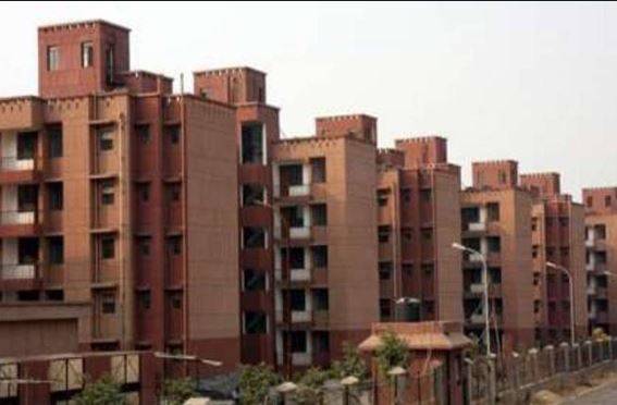 दिल्ली वालों को 21000 फ्लैट्स की सौगात, इस बार का घर कुछ खास!