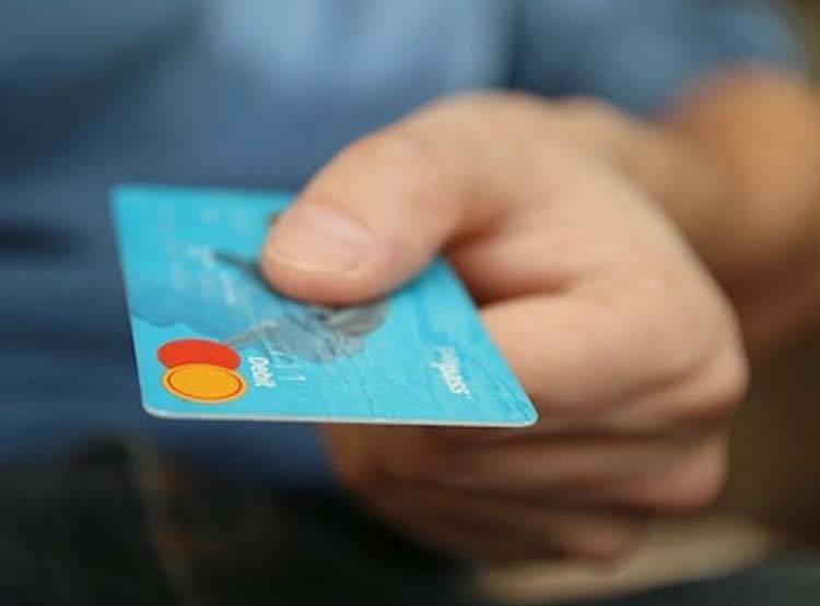 महिलाओं के लिए ICICI बैंक का तोहफा, लॉन्‍च किया खास अकाउंट