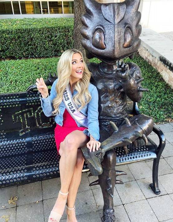 अंग्रेजी नहीं बोलने पर मिस USA ने उड़ाया मिस वियतनाम का मजाक