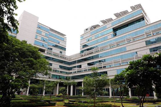 इस्तेमाल हुए कंडोम मिलने पर IIT छात्र पर 5000 का फाइन, नाम भी छापा