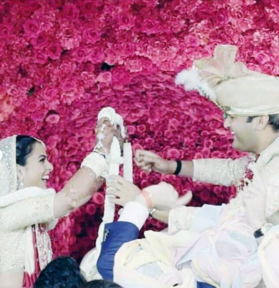 33 साल पहले जब नीता बनी थीं मुकेश अंबानी की दुल्हन, देखें तस्वीरें