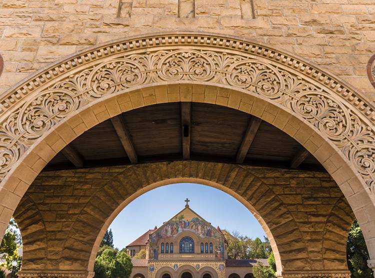 जानें- उस कॉलेज के बारे में जहां से ईशा अंबानी ने की है पढ़ाई