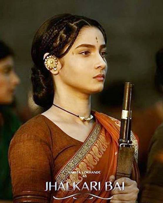 मणिकर्णिका की स्टार कास्ट: इन कलाकारों ने निभाए हैं ये किरदार