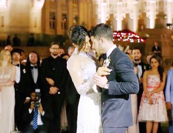 प्रियंका-निक की शादी: सामने आईं दूल्हा-दुल्हन की तस्वीरें