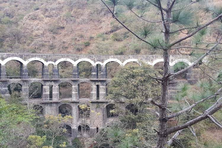 शीशे वाली इस ट्रेन से करें सफर, स्विट्जरलैंड जैसा दिखेगा नजारा