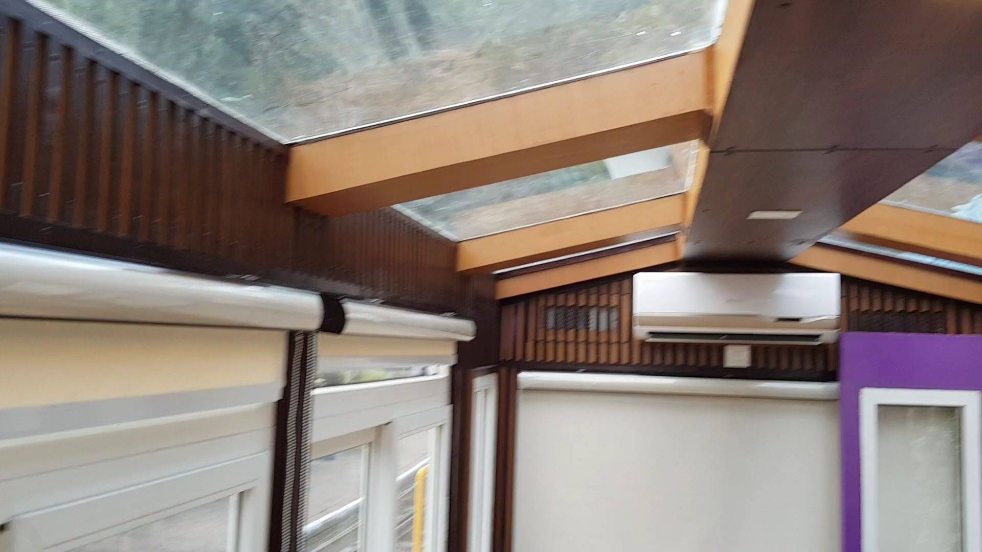 शीशे वाली इस ट्रेन से करें सफर, स्विट्जरलैंड जैसा दिखेगा नजारा