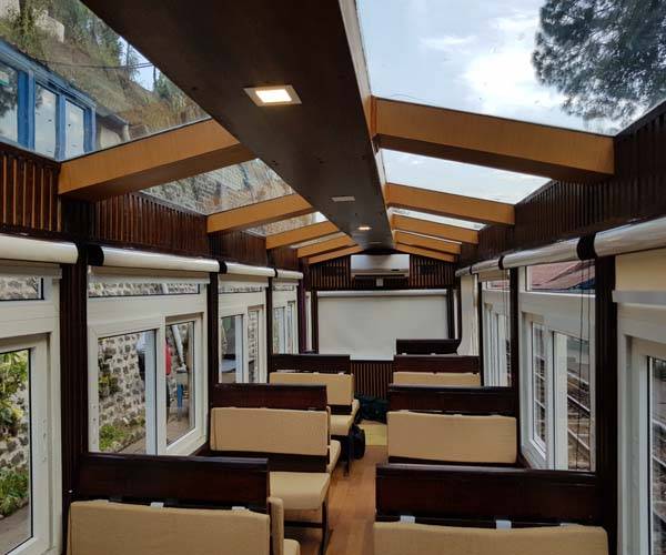 शीशे वाली इस ट्रेन से करें सफर, स्विट्जरलैंड जैसा दिखेगा नजारा