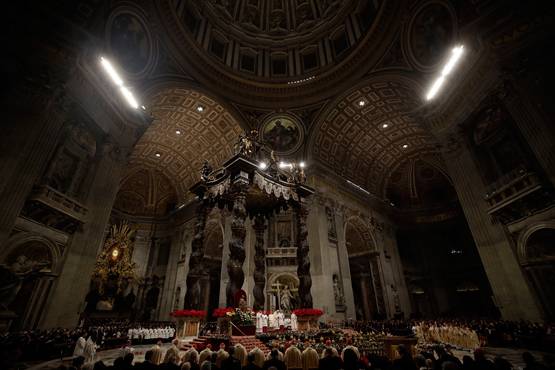 वेटिकन सिटी में कैसे सेलिब्रेट हुआ क्रिसमस ईव, देखें Photos