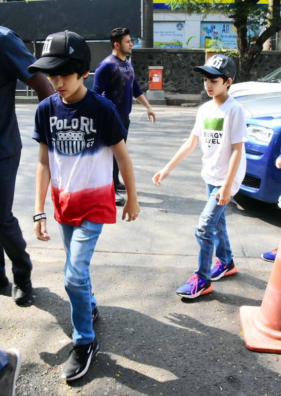 एक्स वाइफ सुजैन संग लंच पर गए ऋतिक रोशन, फोटोज आईं सामने