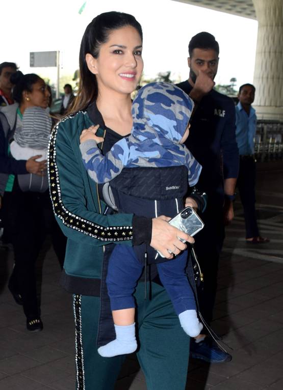 बेहद क्यूट हैं सनी लियोनी के बच्चे, वायरल हो रही हैं तस्वीरें