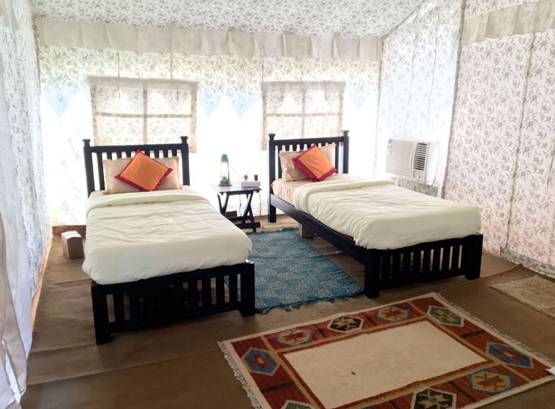 कुंभ: 5 स्टार होटल से कम नहीं ये लग्जरी टेंट, किराया सुन रह जाएंगे दंग