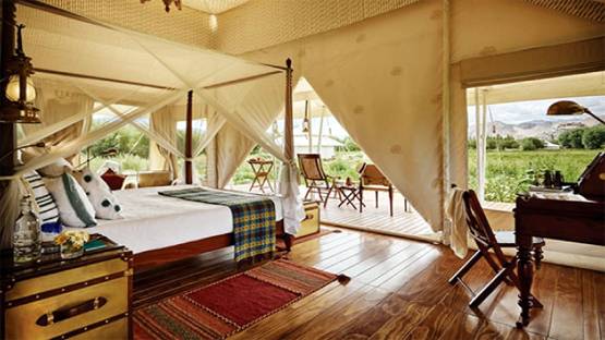 कुंभ: 5 स्टार होटल से कम नहीं ये लग्जरी टेंट, किराया सुन रह जाएंगे दंग