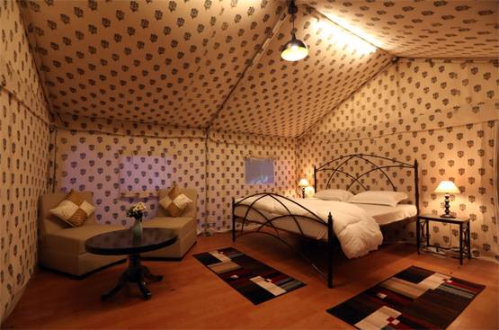 कुंभ: 5 स्टार होटल से कम नहीं ये लग्जरी टेंट, किराया सुन रह जाएंगे दंग