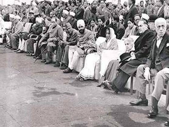 कैसी थी देश की पहली परेड, किन हथियारों का हुआ था प्रदर्शन- Photos