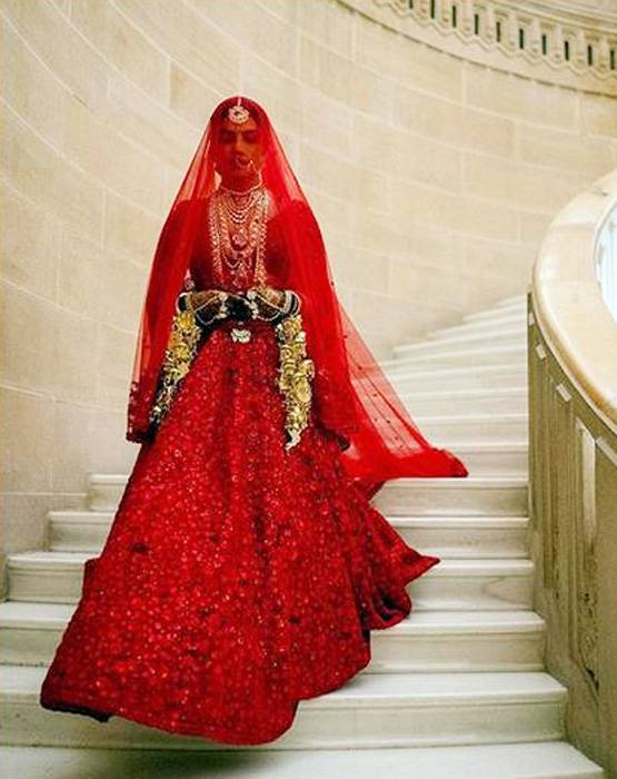 Priyanka wedding latest photos: प्रियंका का रॉयल ब्राइडल लुक