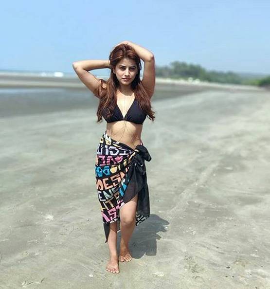 'निमकी मुखिया' फेम एक्ट्रेस का गोवा हॉलिडे, बिकिनी में आईं नजर