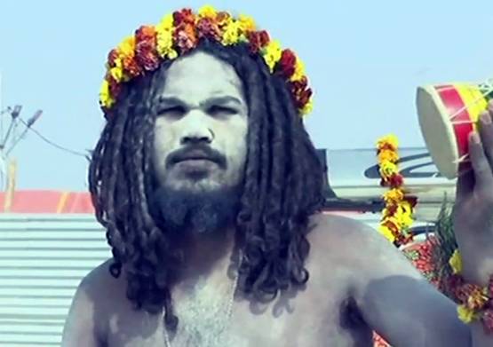 पहली बार किन्नर अखाड़ा ने किया शाही स्नान, देखें कुंभ की तस्वीरें