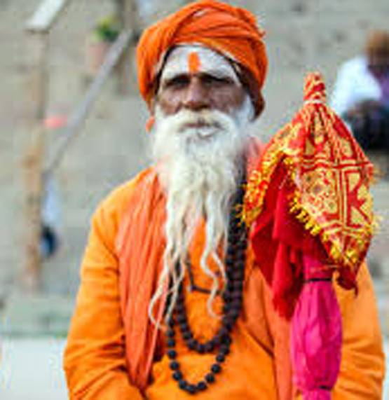 श्मशान में तंत्र-क्रिया कर बनते हैं 'अघोरी', रहस्यमयी है दुनिया