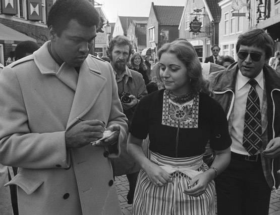 महान मुक्केबाज मोहम्मद अली के मुसलमान बनने की असली वजह