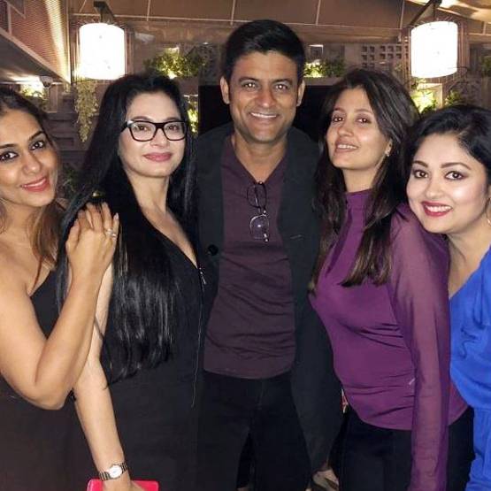 एक फ्रेम में कसौटी के पुराने स्टार, प्रेरणा-कोमोलिका की बॉन्डिंग