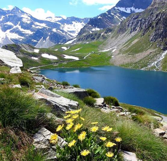 इटली के इस कस्बे में बसिए और बच्चे पैदा करिए, मिलेंगे लाखों रुपए!