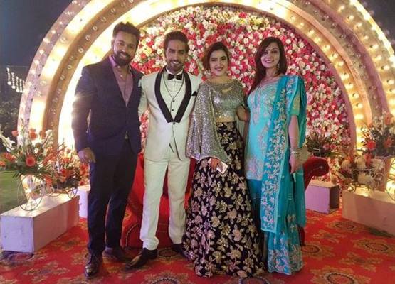 TV कपल शीना बजाज-रोहित पुरोहित की मेहंदी-हल्दी सेरेमनी, PHOTOS