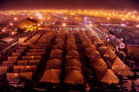 कुंभ: 5 स्टार होटल से कम नहीं ये लग्जरी टेंट, किराया सुन रह जाएंगे दंग