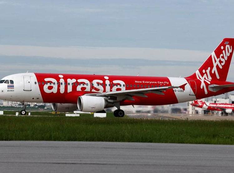 सिर्फ 999 रुपये में करें हवाई सफर, AirAsia दे रही मौका