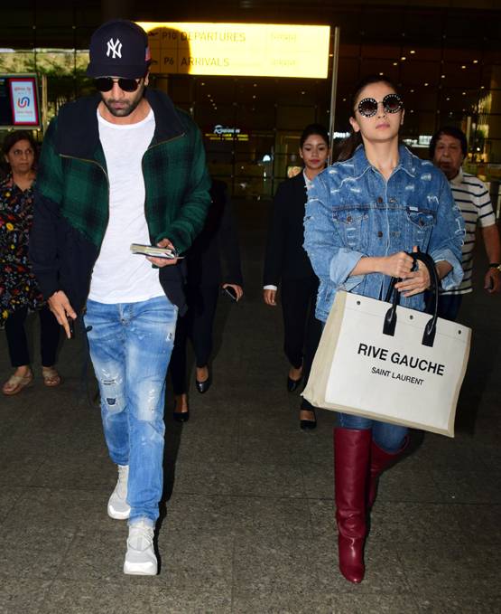 न्यूयॉर्क हॉलीडे से वापस लौटे रणबीर-आल‍िया, एयरपोर्ट पर हुए स्पॉट