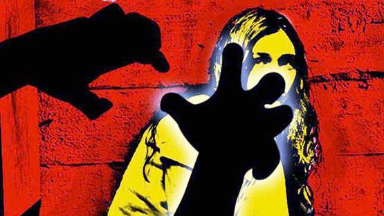19 साल की लड़की को एक रात में 20 मर्दों के साथ सोने पर किया मजबूर