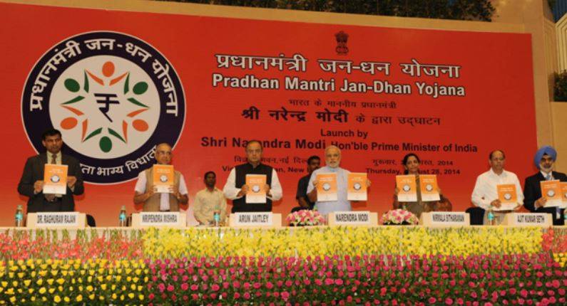 मोदी सरकार की ये 10 बड़ी घोषणाएं जिनसे बदल गई देश की तस्वीर