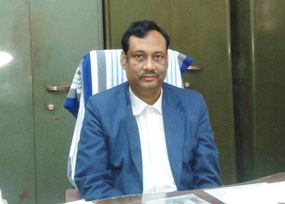 वर्जिन दुल्हन पर प्रोफेसर- टूटी सील वाली कोल्ड ड्रिंक खरीदेंगे?