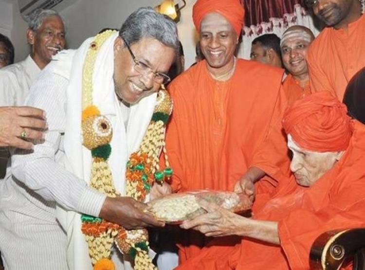 शिवकुमार स्वामी: लिंगायतों के गुरु, मोदी-राहुल तक लेते थे आशीर्वाद