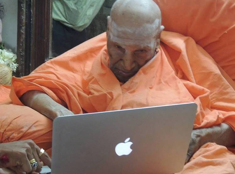 शिवकुमार स्वामी: लिंगायतों के गुरु, मोदी-राहुल तक लेते थे आशीर्वाद