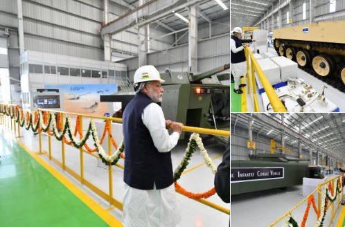 Photos: जब टैंक पर सवार हो गए PM मोदी, शेयर किया अनुभव