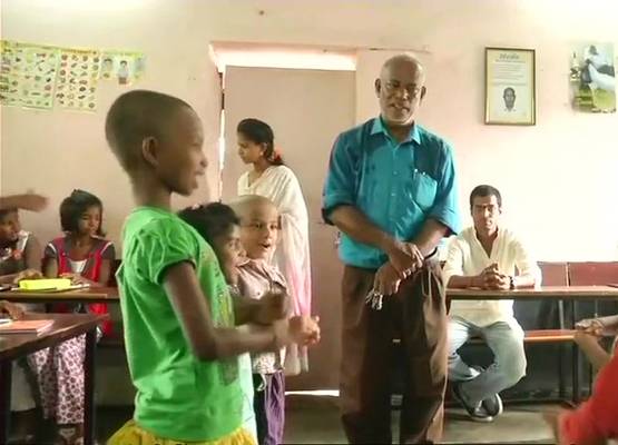 चाय बेचकर गरीब बच्चों के लिए खोला स्कूल, अब मिलेगा पद्मश्री