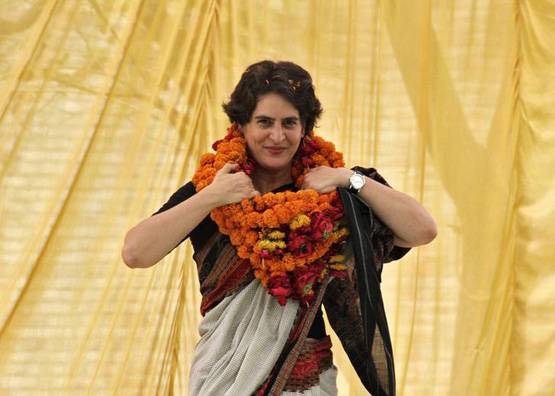 Priyanka Gandhi: पर्दे के पीछे रहकर निभाती हैं गेम चेंजर का रोल